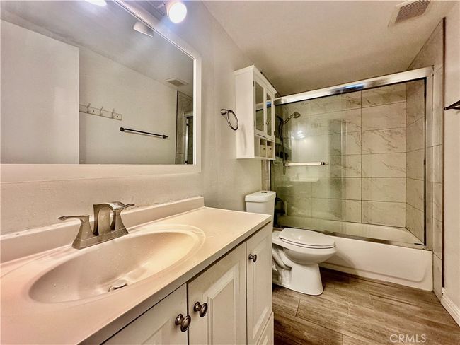 17105 Holmes Cir, House other with 5 bedrooms, 3 bathrooms and 2 parking in Cerritos CA | Image 5