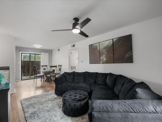 APT-7 - 3300 Pebblebrook Dr, House attached with 2 bedrooms, 2 bathrooms and null parking in Seabrook TX | Image 5
