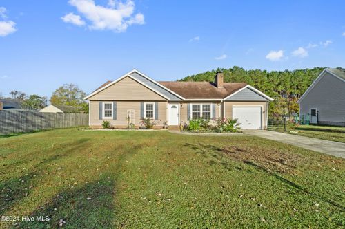 608 Mallard Dr, Jacksonville, NC, 28540-9631 | Card Image