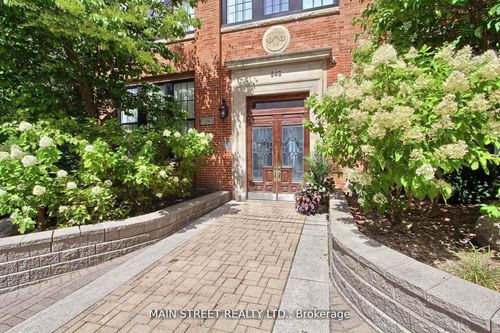 310-543 Timothy Street W, Newmarket, ON, L3Y1R1 | Card Image