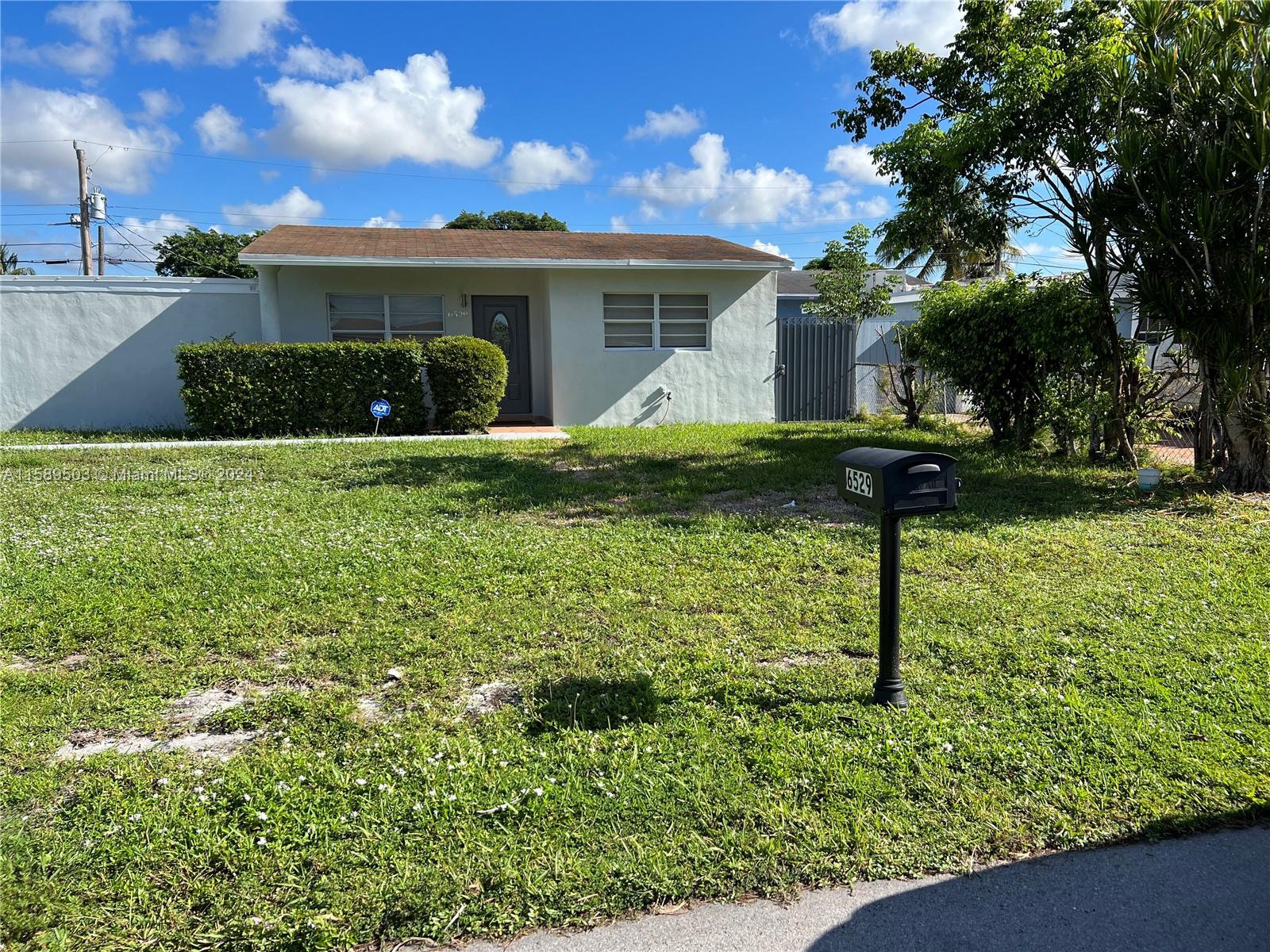 21st St, Miramar, FL 33023