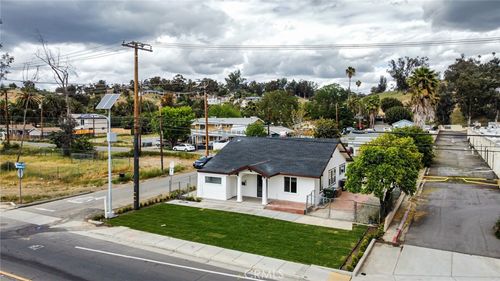 16636 Lakeshore Dr, Lake Elsinore, CA, 92530-6746 | Card Image