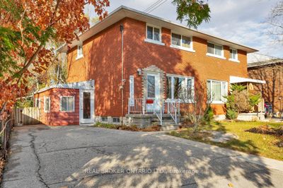 222 Mausser Ave, House attached with 3 bedrooms, 2 bathrooms and 3 parking in Kitchener ON | Image 1