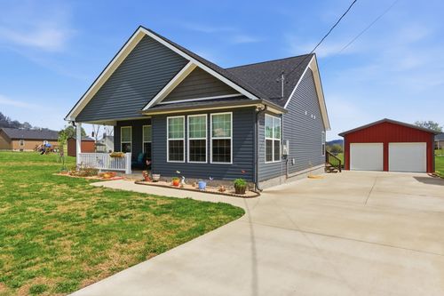 2705 Mcconnell Rd, Cornersville, TN, 37047-4105 | Card Image