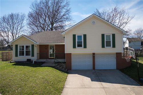 2319 Nw 4th Street Pl, Blue Springs, MO, 64014-1506 | Card Image