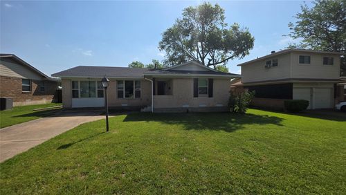 1102 Lorrie Dr, Richardson, TX, 75080-4520 | Card Image