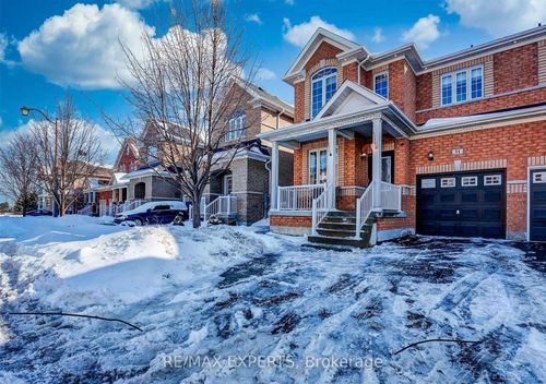 31 Vincent St, Brampton, ON, L6R0G8 | Card Image