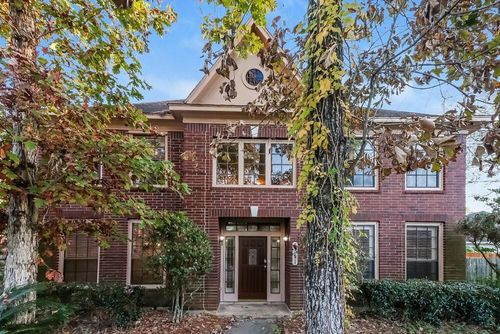 5111 Natural Bridge Dr, Kingwood, TX, 77345-4925 | Card Image