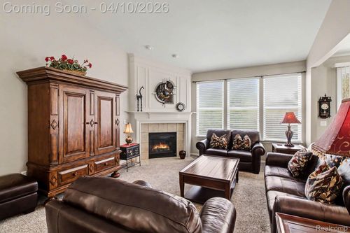 3943 Rainier Dr, Howell, MI, 48843-9203 | Card Image