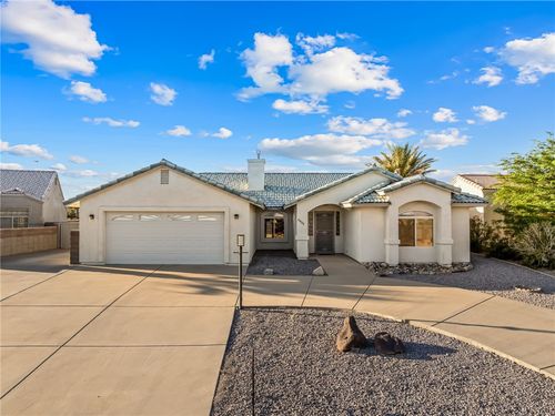 2027 E Sandtrap Ln, Fort Mohave, AZ, 86426-6763 | Card Image