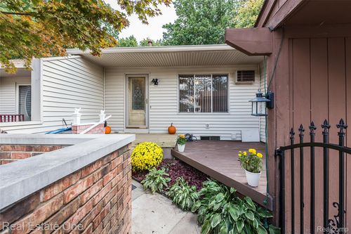 unit-3-25691 Lexington Dr, South Lyon, MI, 48178-1068 | Card Image