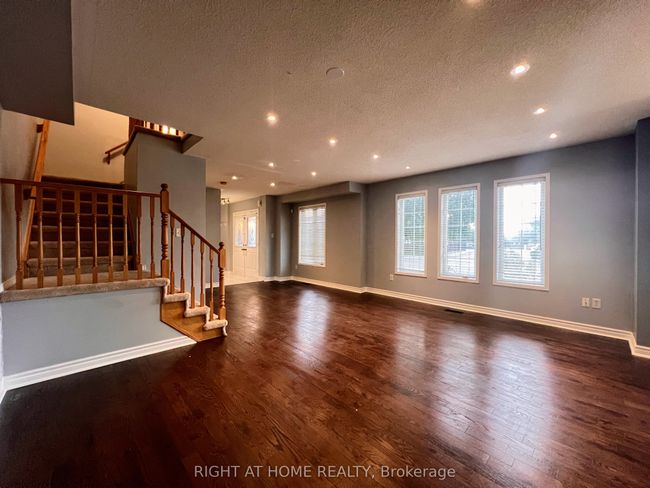 156 Fairhill Ave, House attached with 4 bedrooms, 3 bathrooms and 2 parking in Brampton ON | Image 7