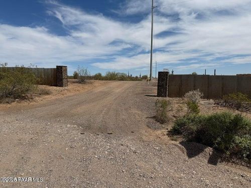 41500 N 251st Ave, Morristown, AZ, 85342 | Card Image