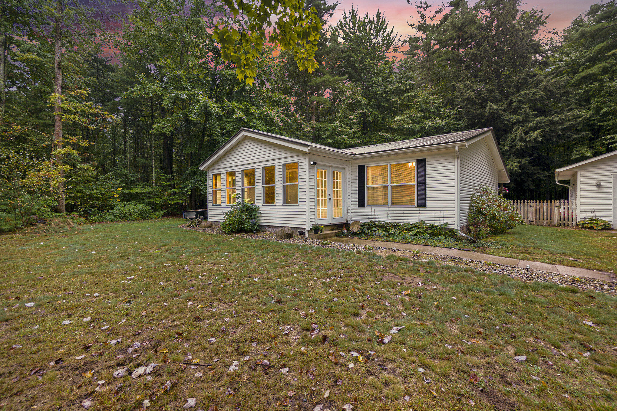 Hill St, Newaygo, MI 49337