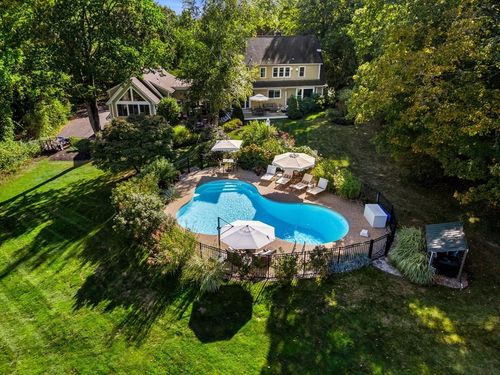 11 Archelaus Hill Rd, West Newbury, MA, 01985-1606 | Card Image
