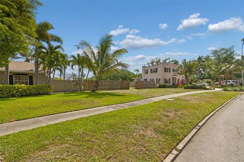 603 Casabella Dr, BRADENTON, FL, 34209-3319 | Card Image