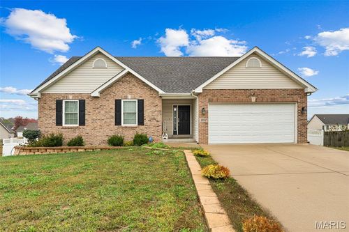 1012 Arrowhead Ln, Union, MO, 63084-4555 | Card Image