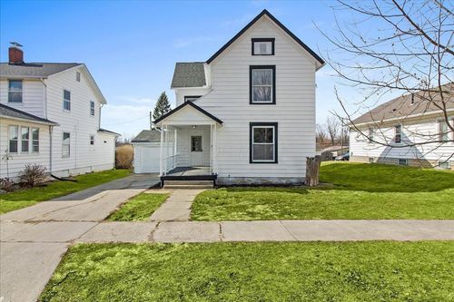 633 N Detroit St, Bellefontaine, OH, 43311-2115 | Card Image