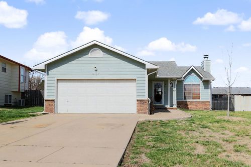 2767 N Battin Ct, Wichita, KS, 67220-2638 | Card Image