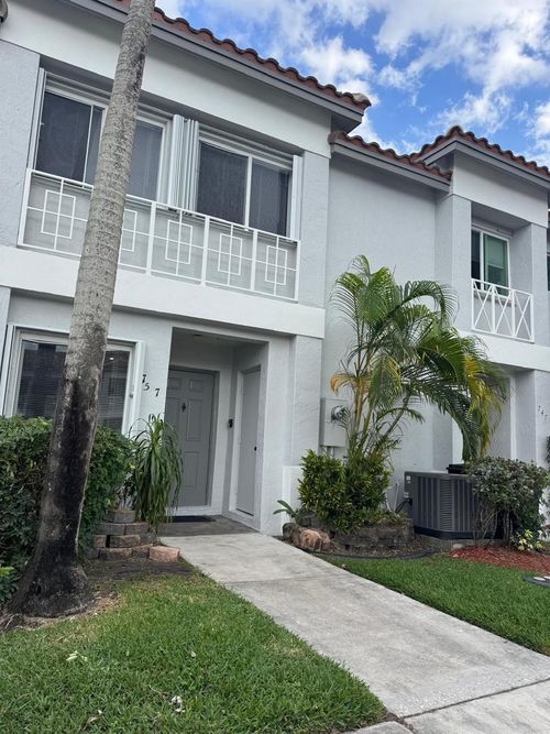 757 Nw 208th Dr, Pembroke Pines, FL, 33029-2151 | Card Image