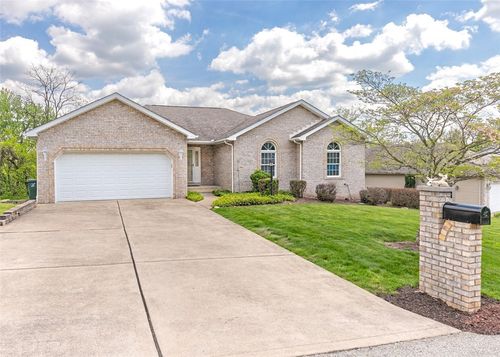 2408 Briarhill Ct, White Oak, PA, 15131-2710 | Card Image