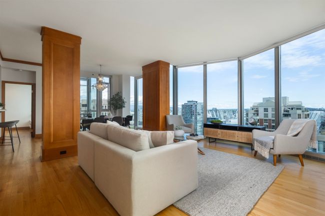 2601 - 889 Homer Street, Condo with 2 bedrooms, 2 bathrooms and 2 parking in Vancouver BC | Image 2
