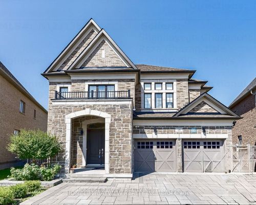 28 Hamster Cres, Aurora, ON, L4G3G7 | Card Image