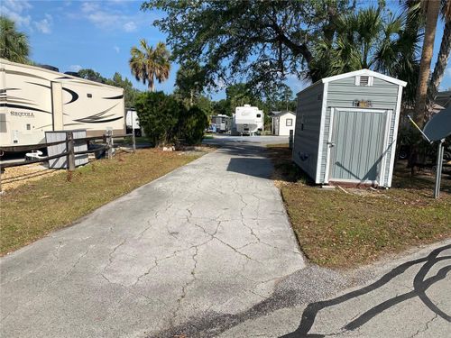2914 Ne 103rd Ave, SILVER SPRINGS, FL, 34488-8334 | Card Image