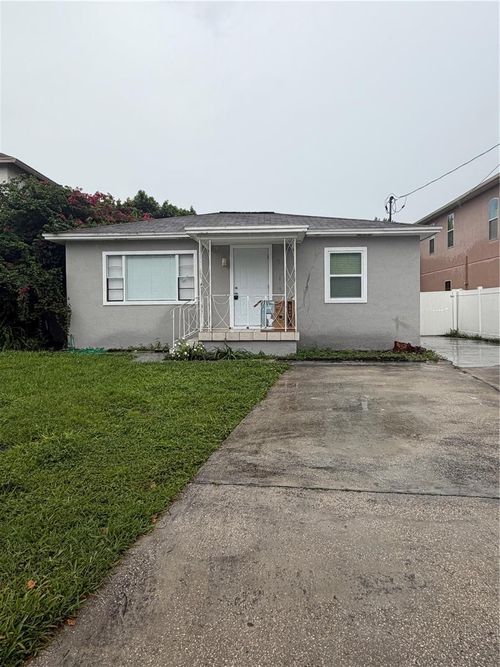 3318 W Aileen St, TAMPA, FL, 33607-1812 | Card Image