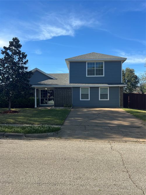 2527 Cunningham St, Irving, TX, 75062-7162 | Card Image