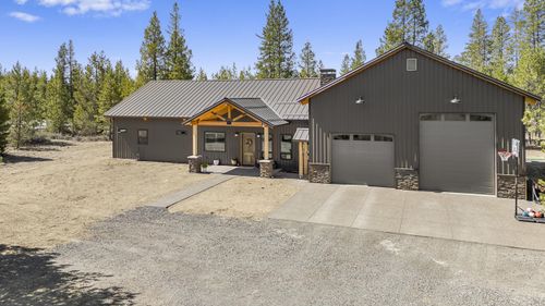 15475 Pinetree Dr, La Pine, OR, 97739-8943 | Card Image