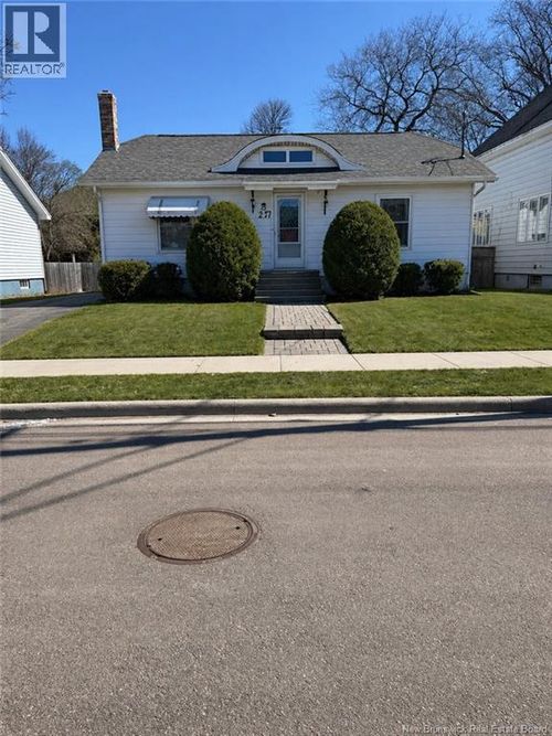 37 Winter Ave, Moncton, NB, E1C5X2 | Card Image