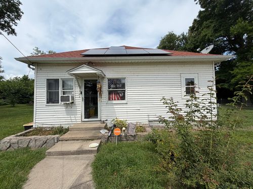 112 S Marion St, Sandoval, IL, 62882-1275 | Card Image
