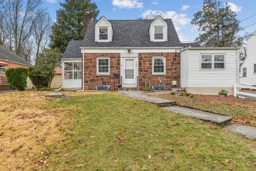 5-08 Essex Pl, Fair Lawn, NJ, 07410-1012 | Card Image