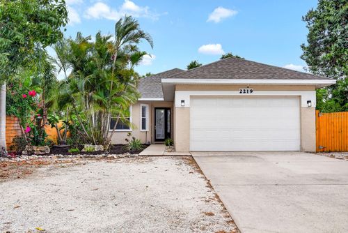 2219 18th Ave W, BRADENTON, FL, 34205-4605 | Card Image