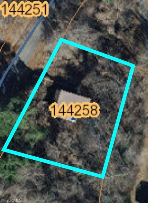 4236 Gadberry Rd, Boonville, NC, 27011-8038 | Card Image