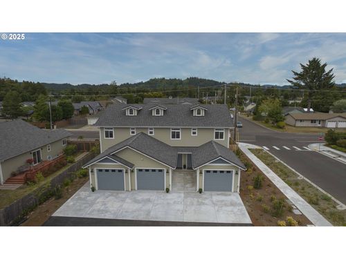 1593 37th St, Florence, OR, 97439-9088 | Card Image