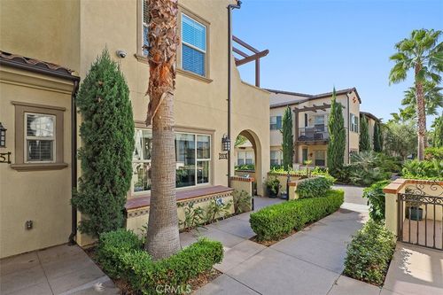 553 S Kroeger St, Anaheim, CA, 92805 | Card Image