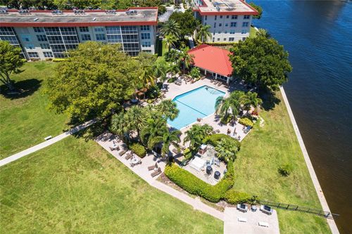 410-3150 Ne 48th Ct, Lighthouse Point, FL, 33064-7972 | Card Image