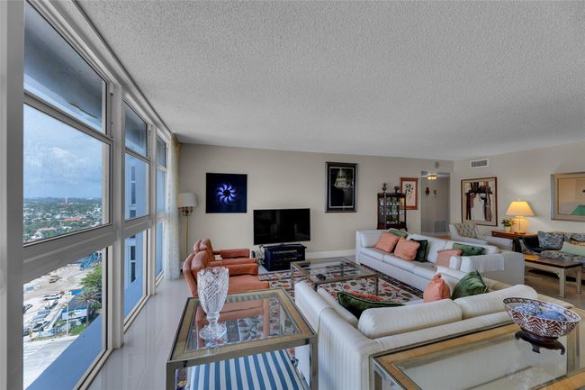 APT-1801 - 1370 S Ocean Blvd, Condo with 2 bedrooms, 3 bathrooms and null parking in Pompano Beach FL | Image 8