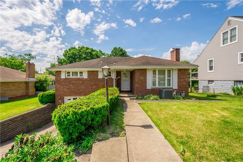 1599 Collier Ave, Carnegie, PA, 15106-3940 | Card Image