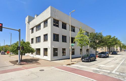 322 16th St, Rock Island, IL, 61201-8626 | Card Image