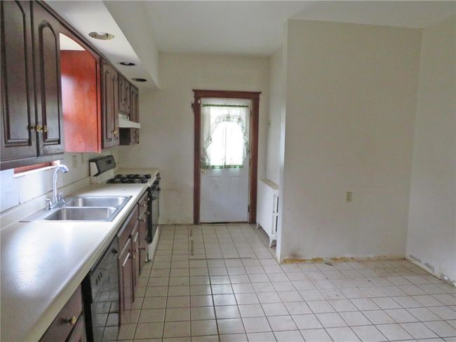 1302 Vance Ave, House other with 4 bedrooms, 2 bathrooms and 2 parking in Coraopolis PA | Image 10