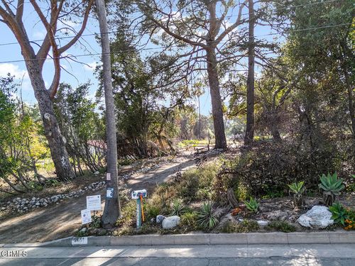 2651 Tanoble Dr, Altadena, CA, 91001 | Card Image
