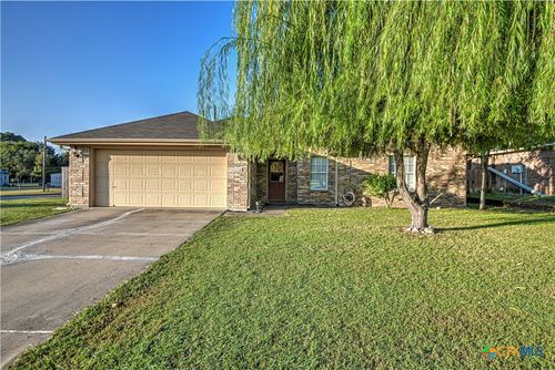1518 Zinfandel Dr, Harker Heights, TX, 76548-8105 | Card Image