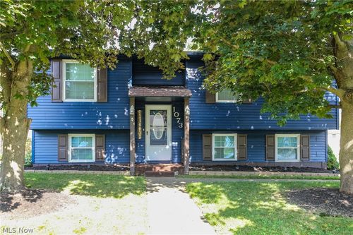 1073 Sunnywood Ln, Ravenna, OH, 44266-3629 | Card Image