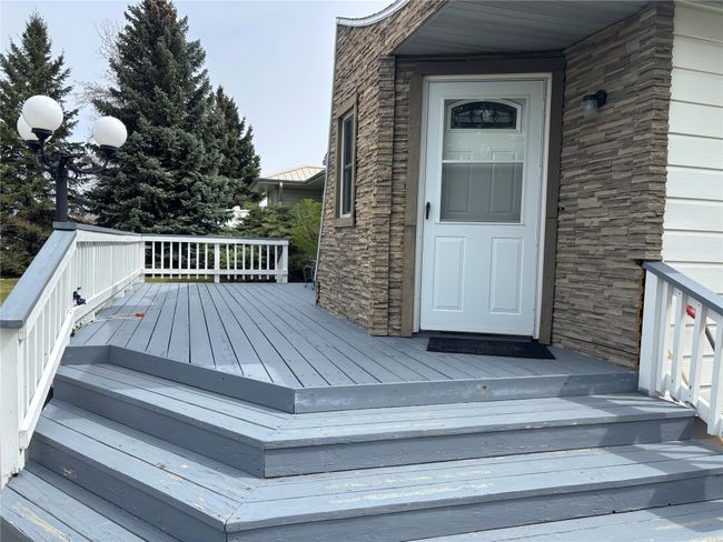 View of wooden terrace | Image 4