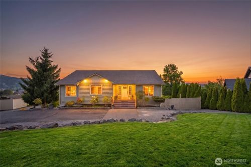 17010 Trout Drive, Mount Vernon, WA, 98274 | Card Image