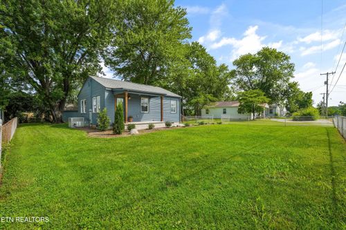1025 Cherry St, Alcoa, TN, 37701-3016 | Card Image