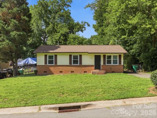 622 Dunbrook Ln, Charlotte, NC, 28217-3406 | Card Image